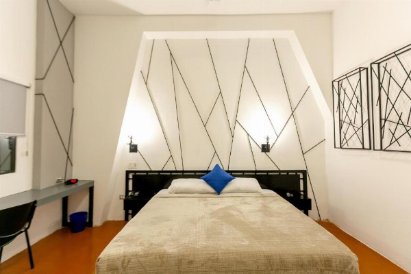 D' LA TORRE HOTEL image 8